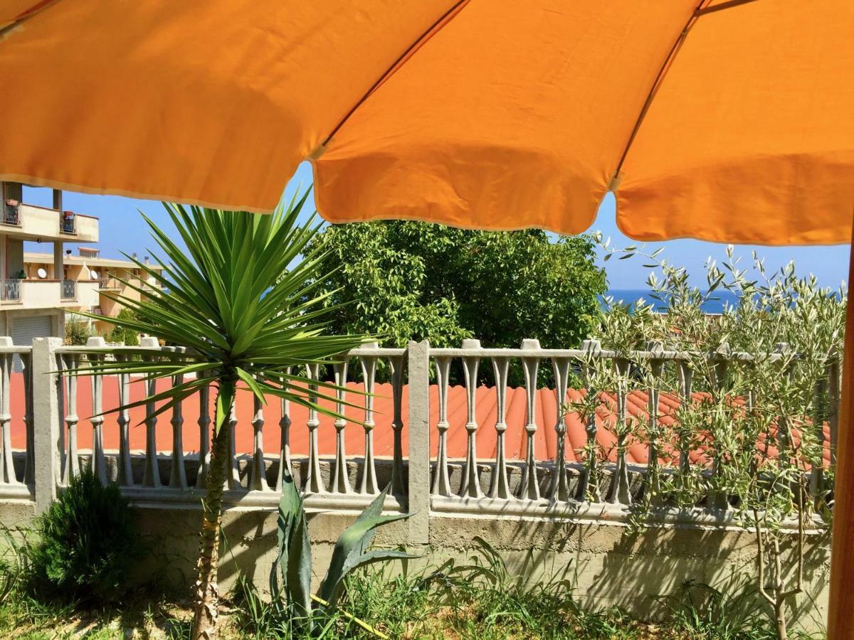 Tranquillo Appartamento Vista Mare Santa Caterina Dello Ionio Marina Exterior photo